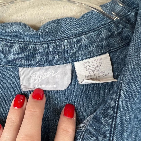 Blair Women's Button Down Shirt Size Large L Blue‎ Denim Long Sleeve Embroidered - Picture 7 of 14